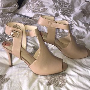 Nine West nude heels